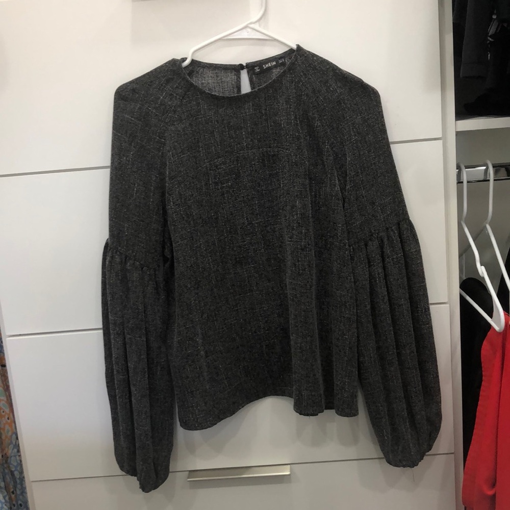 Balloon sleeve knit top